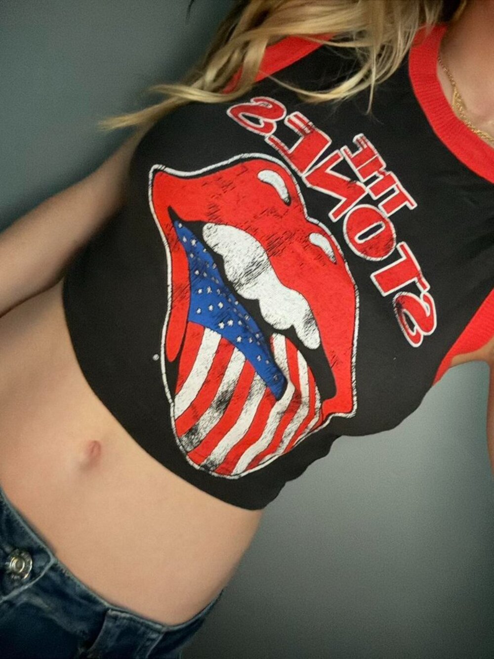 The Rolling Stones Cropped Black & Red Graphic Tank Top Size Small Rock & Roll